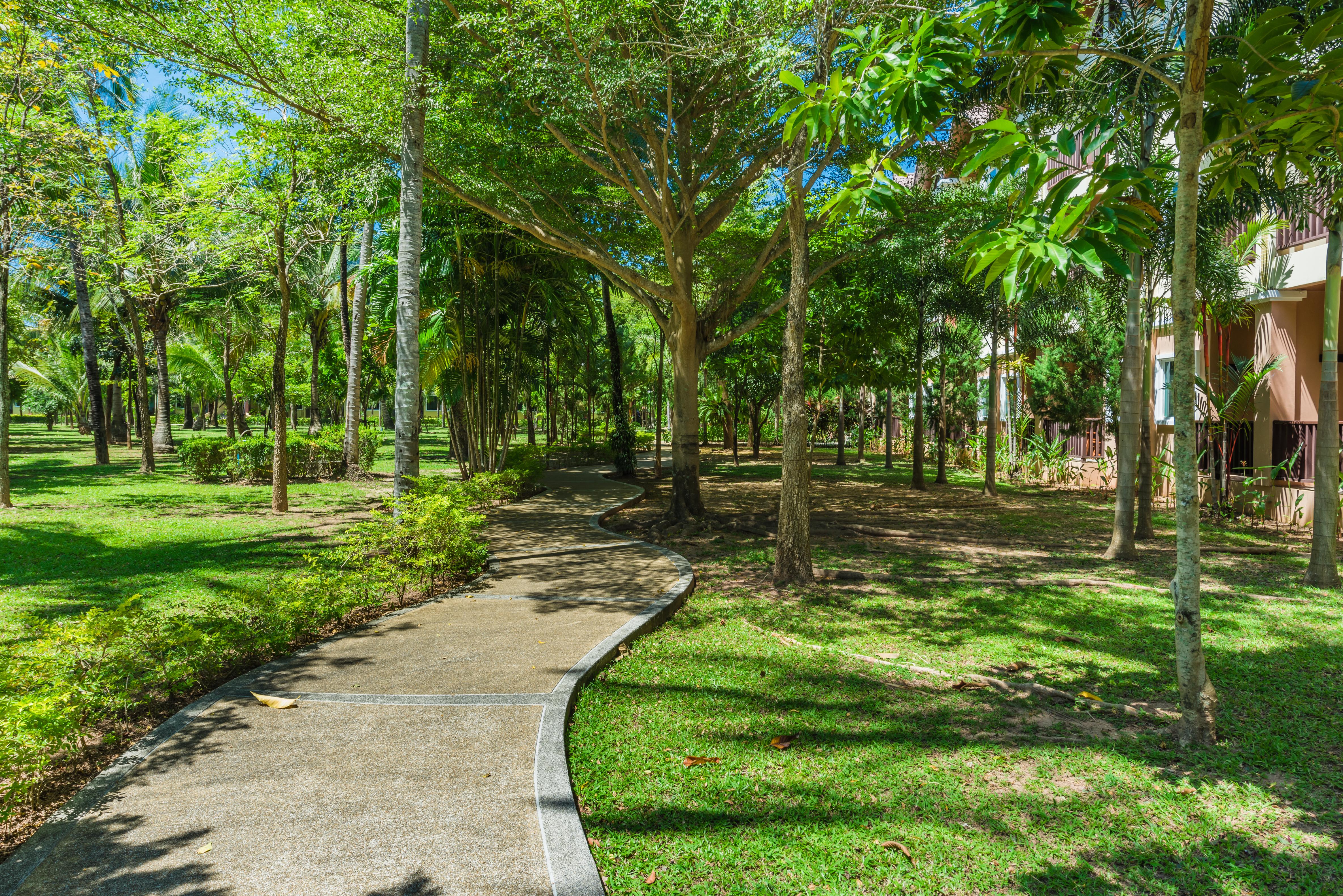 Duangjitt And - Sha Resort Patong