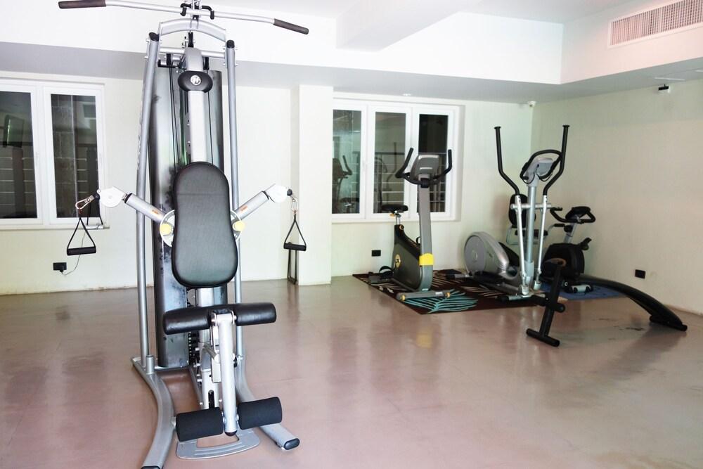 Phuket Ecozy Hotel