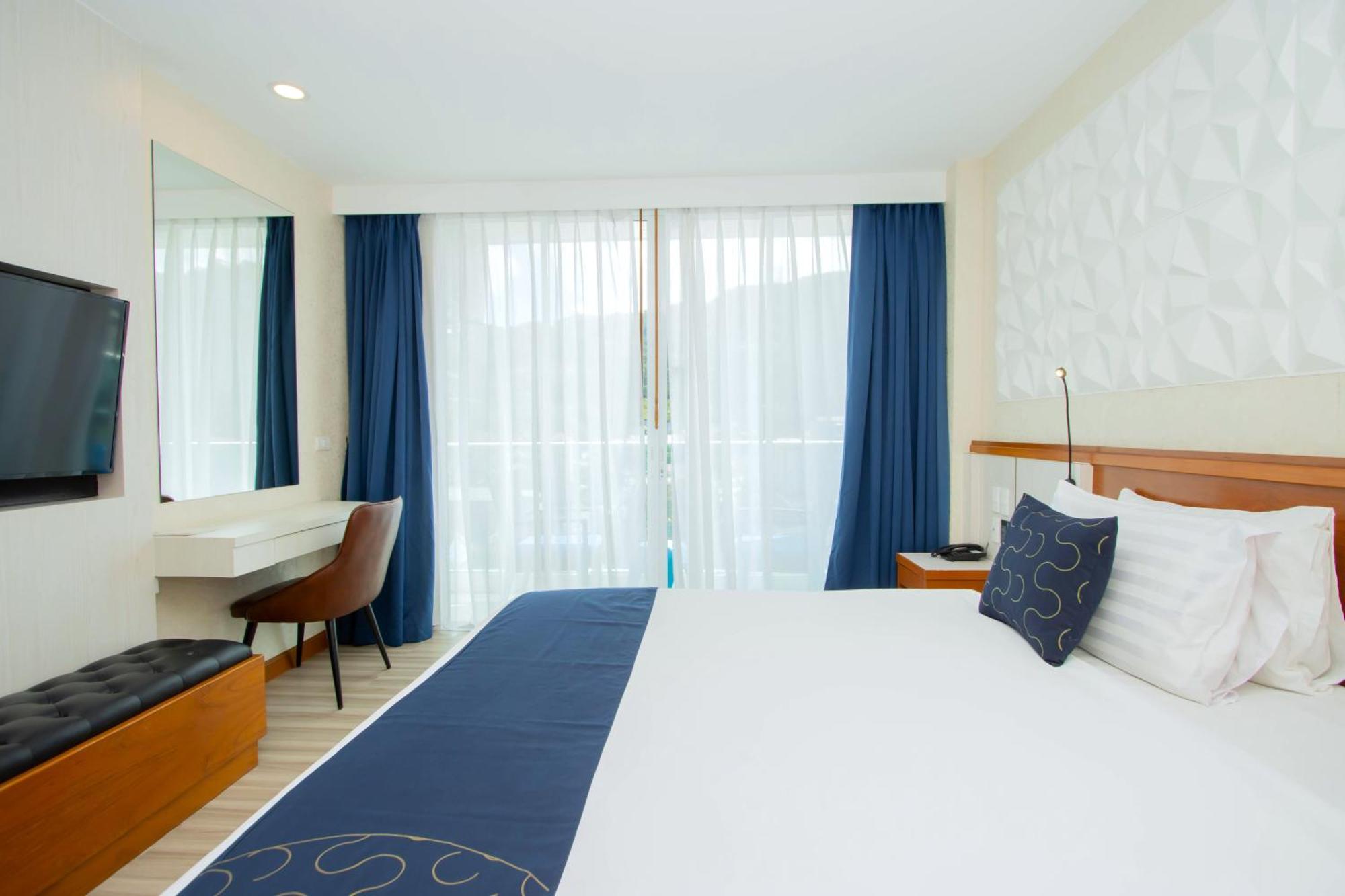 Hotel Sira Grande & 4*