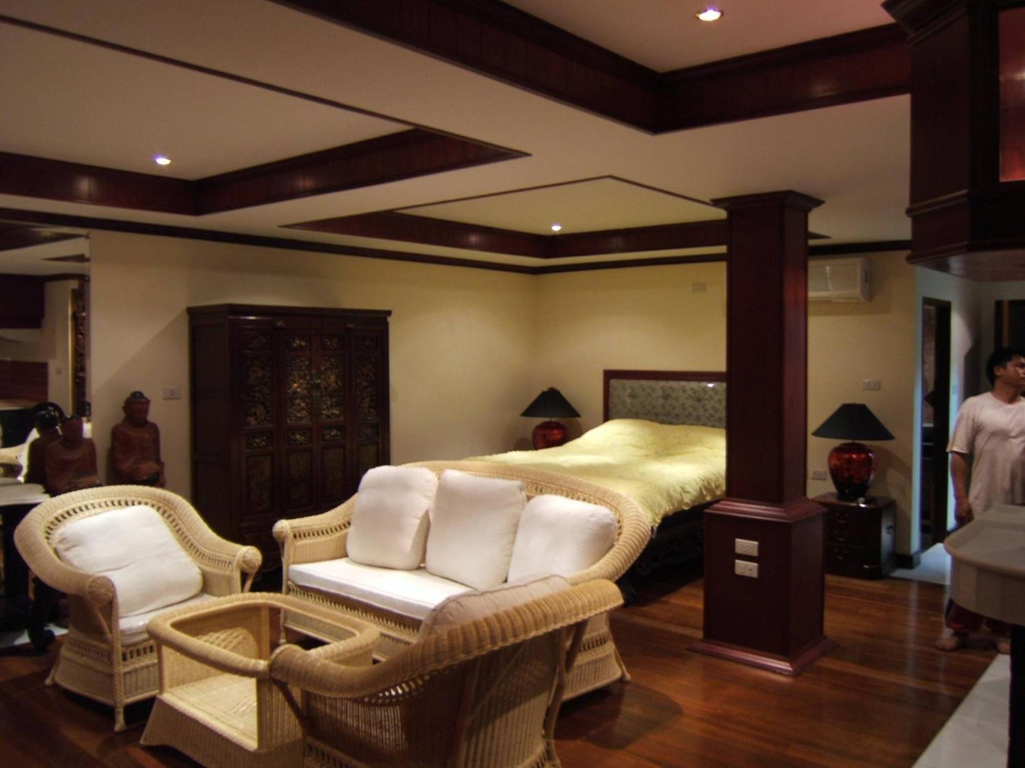 Edouard & Sha Extra 4* Patong