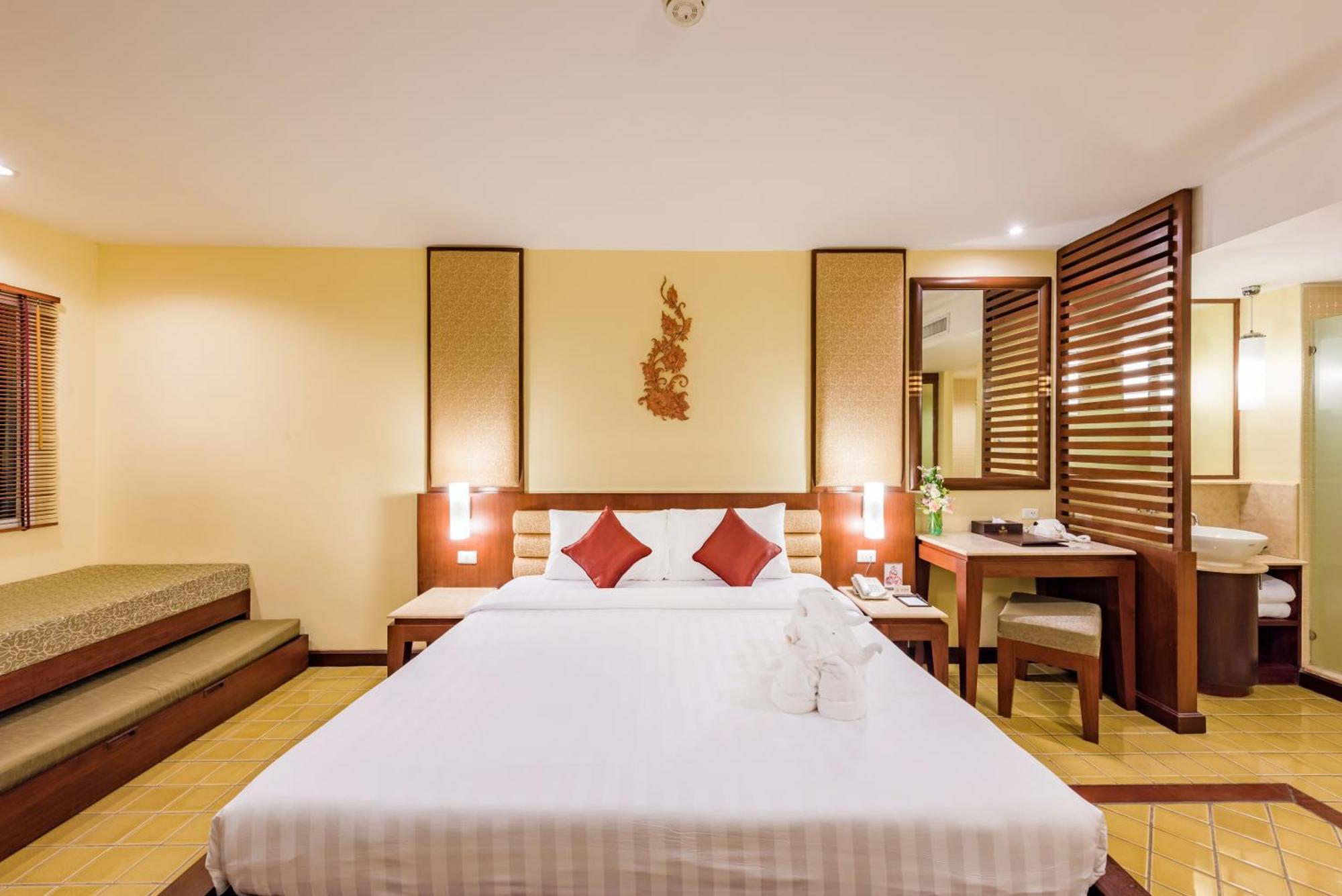 Duangjitt And - Sha 5* Patong