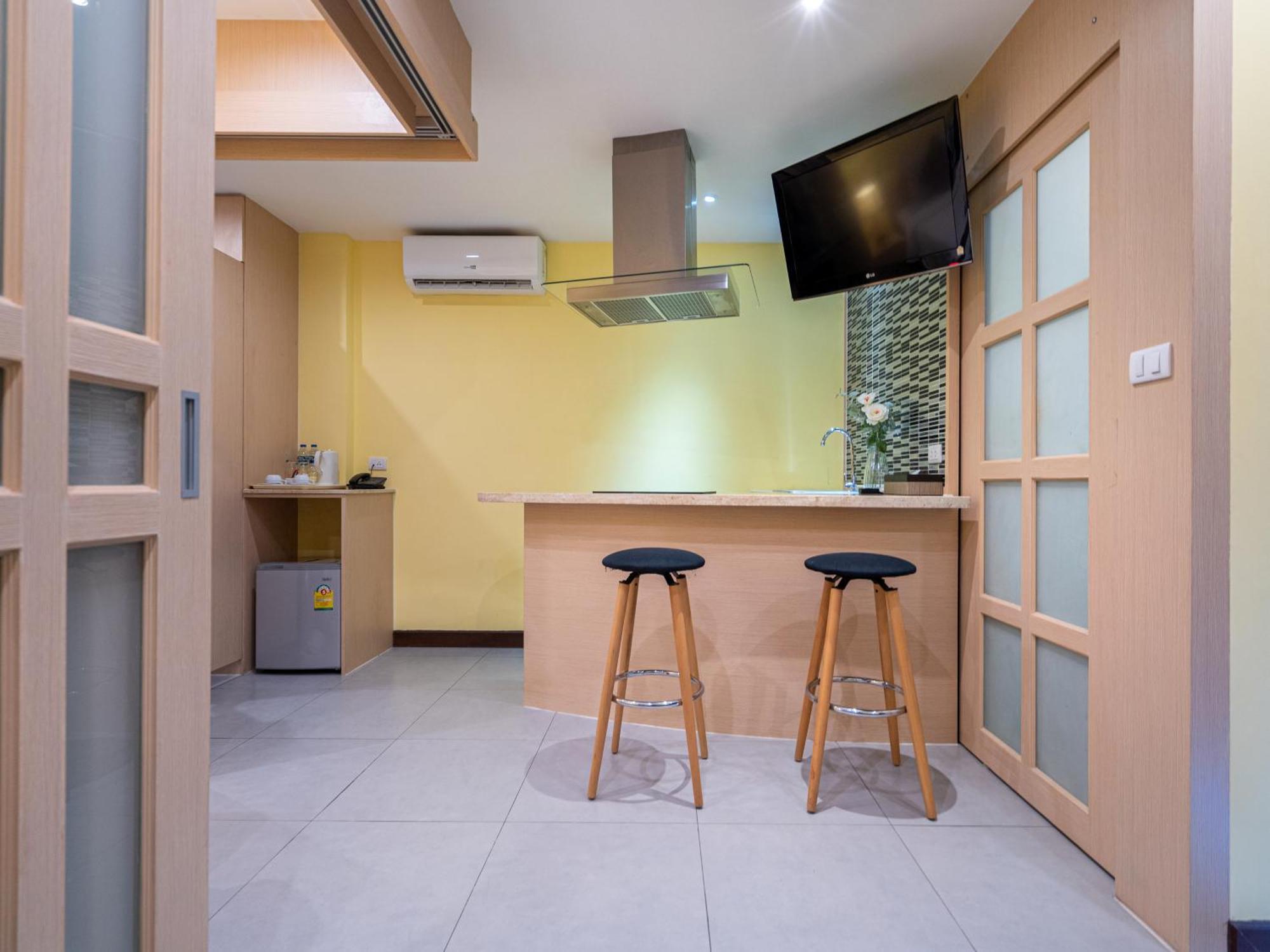 Hotel Patong Bay 4*