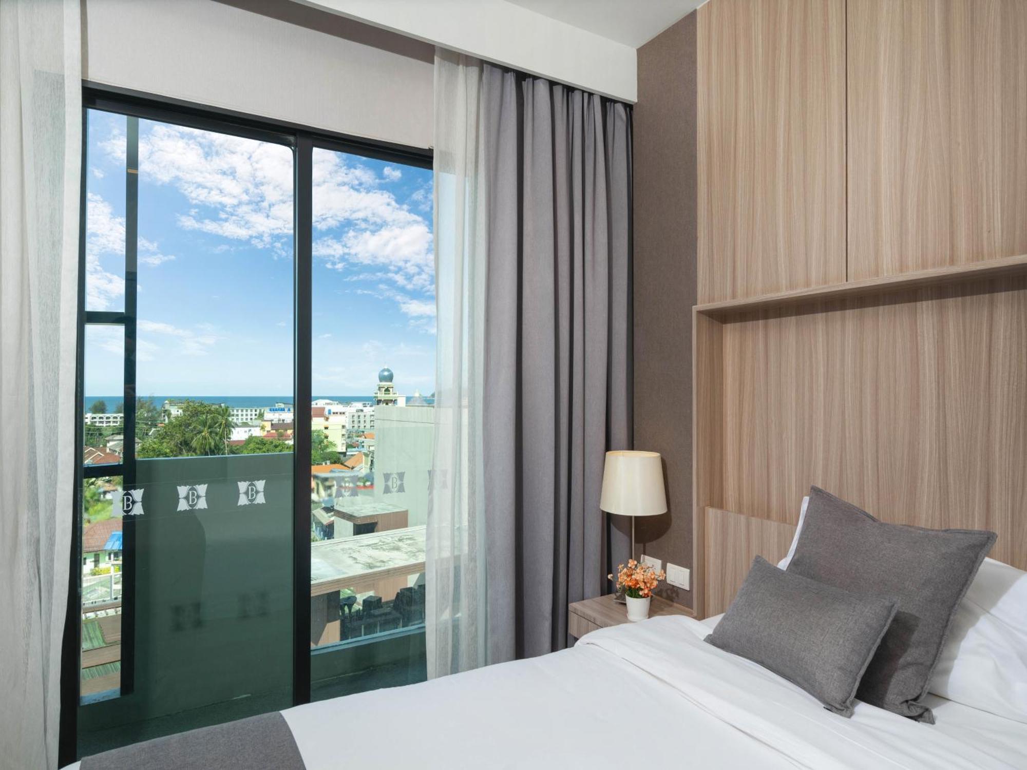 Patong Bay 4* Phuket