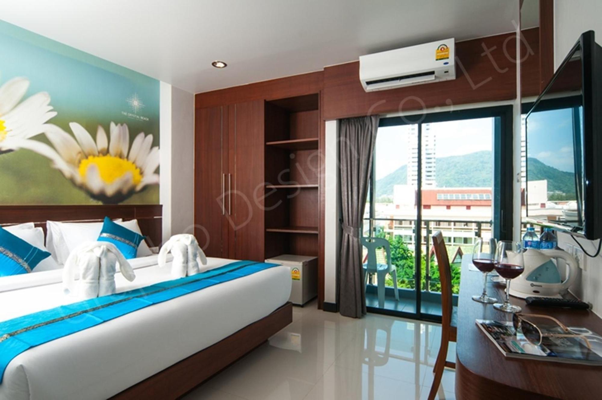 The Crystal 3*