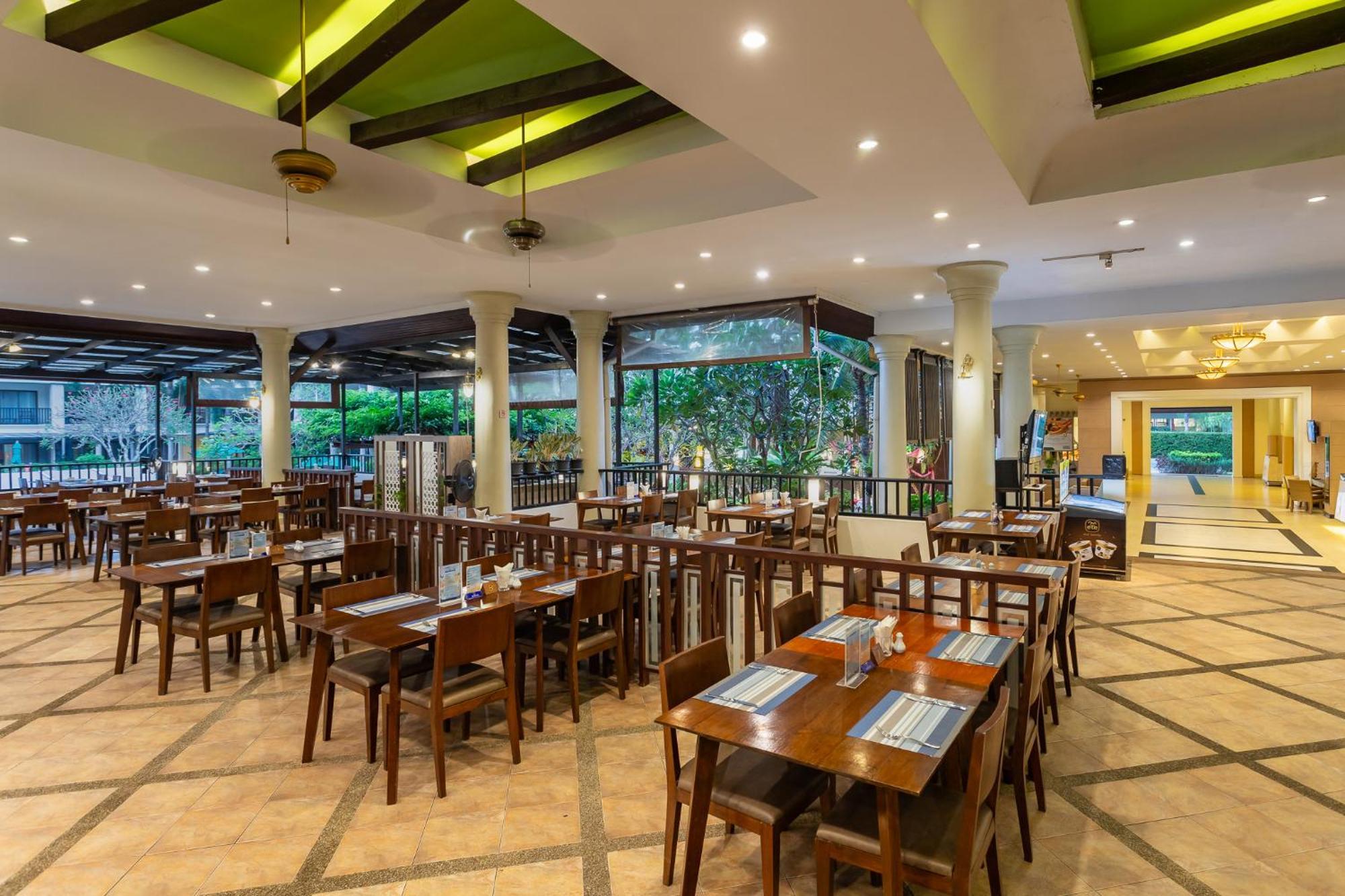 Deevana & 4* Patong