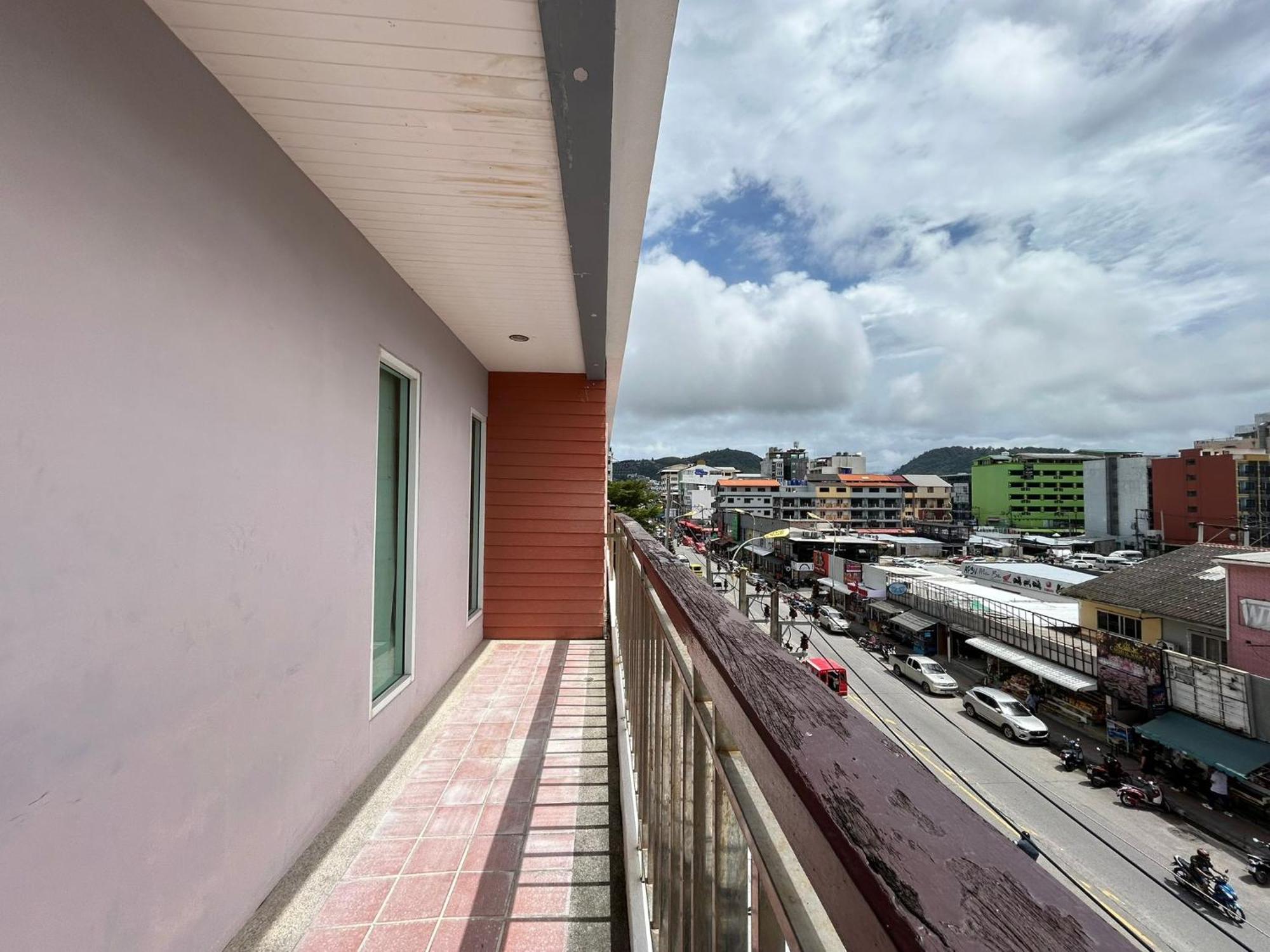 Hotel Cocoon Apk &