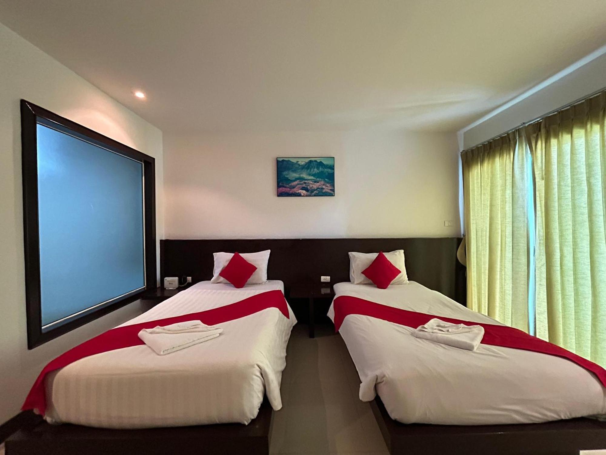 Hotel Cocoon Apk & 4*