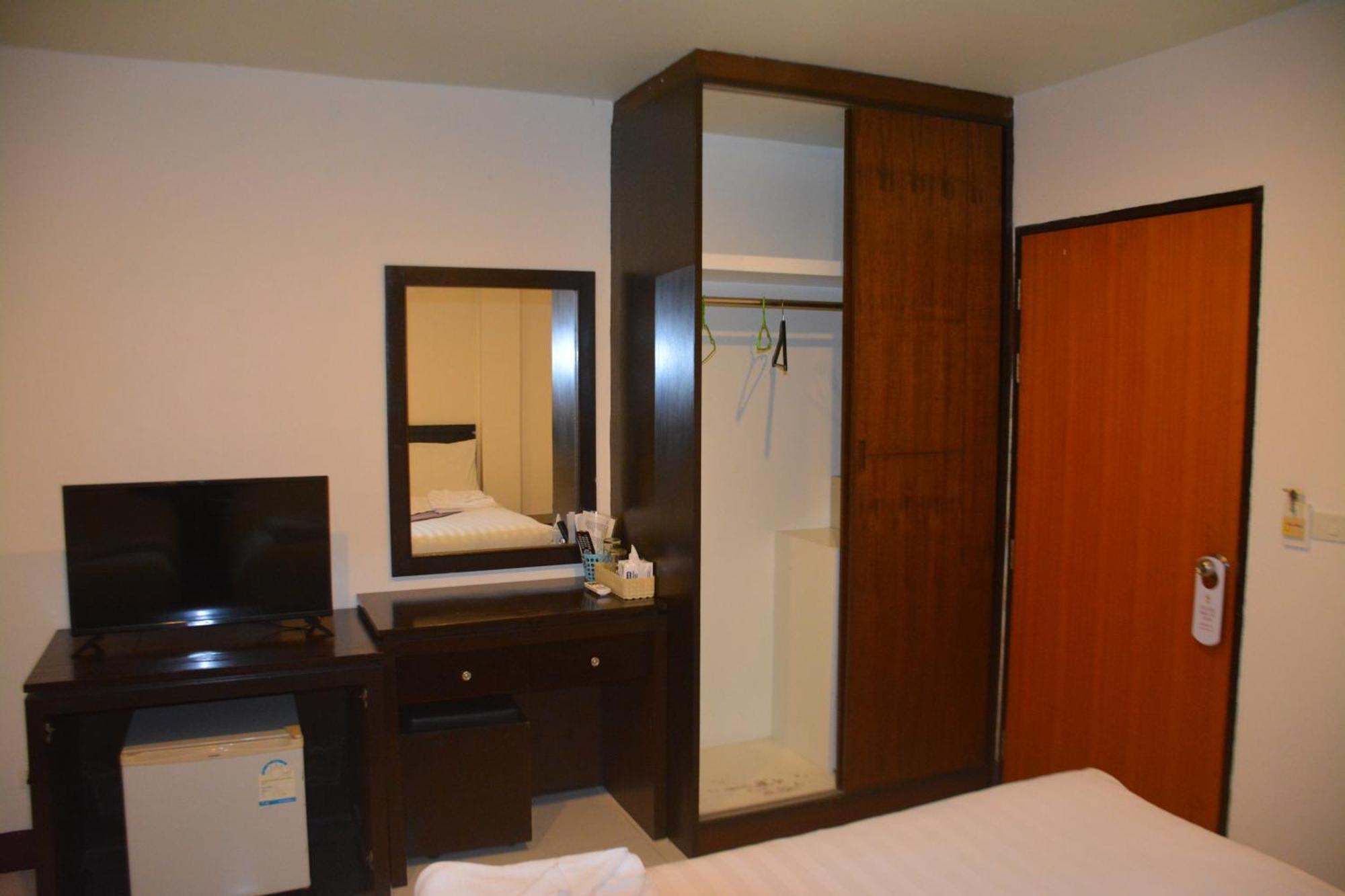 Moon 2* Patong