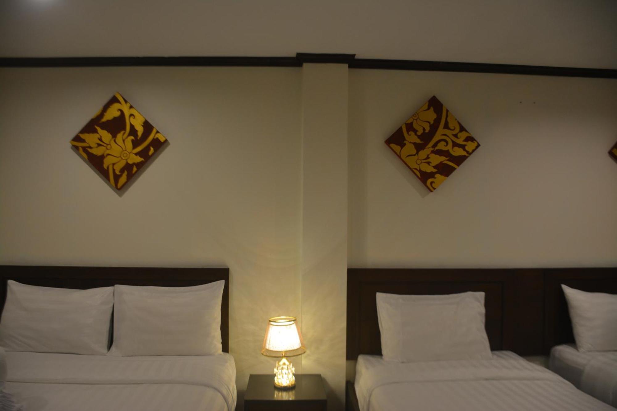 Moon 2* Patong