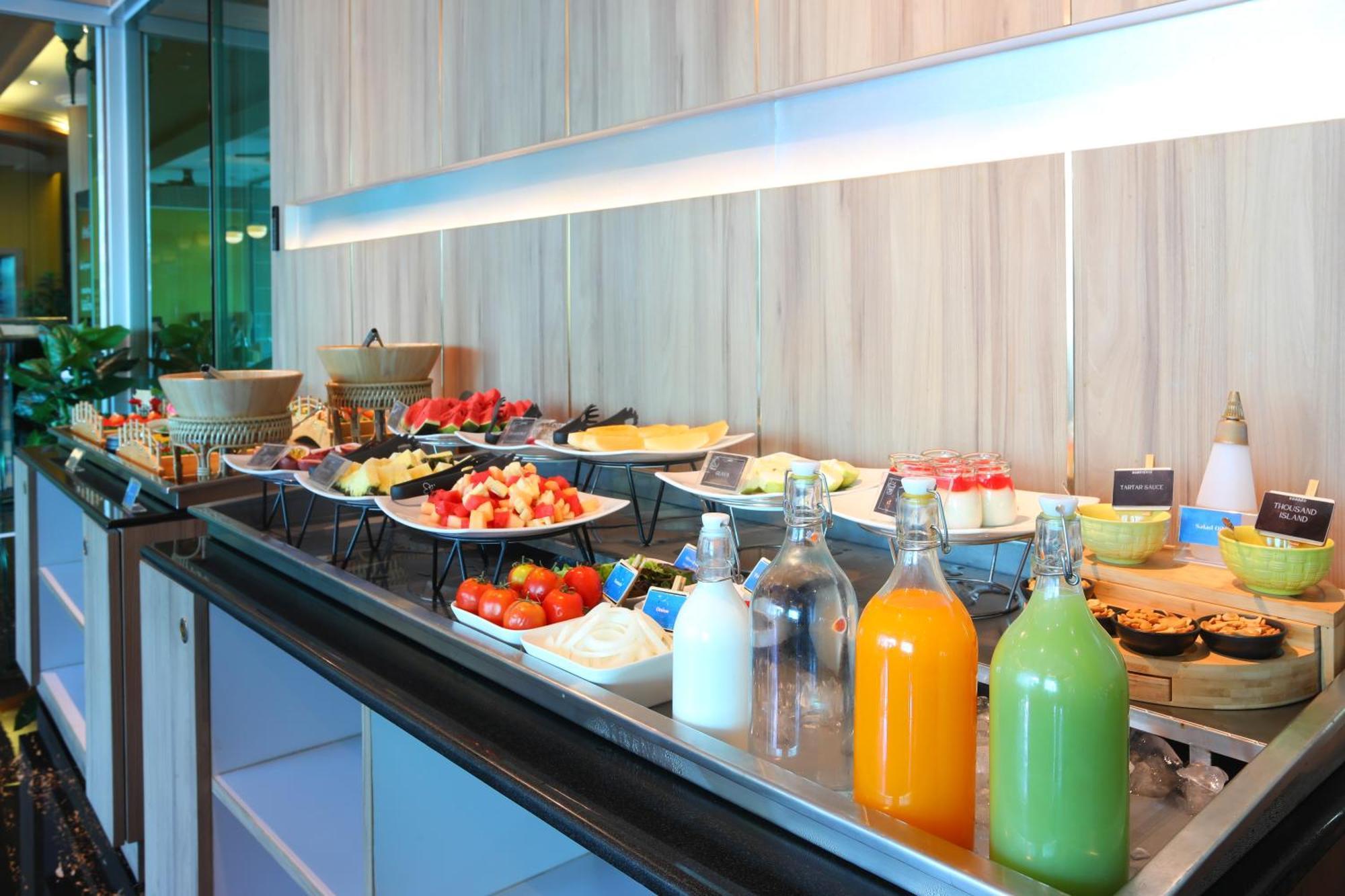 Hotel Sira Grande & 4*