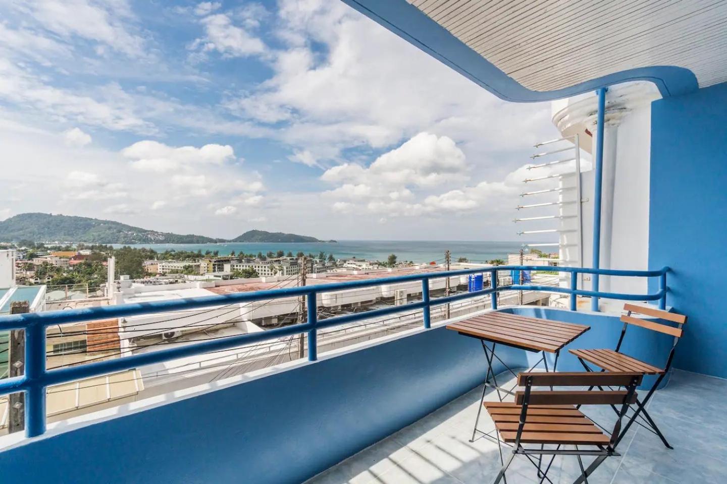 Enjoy Sunset Rainbow Alley - Wow Townhouse At Hill Apartment *