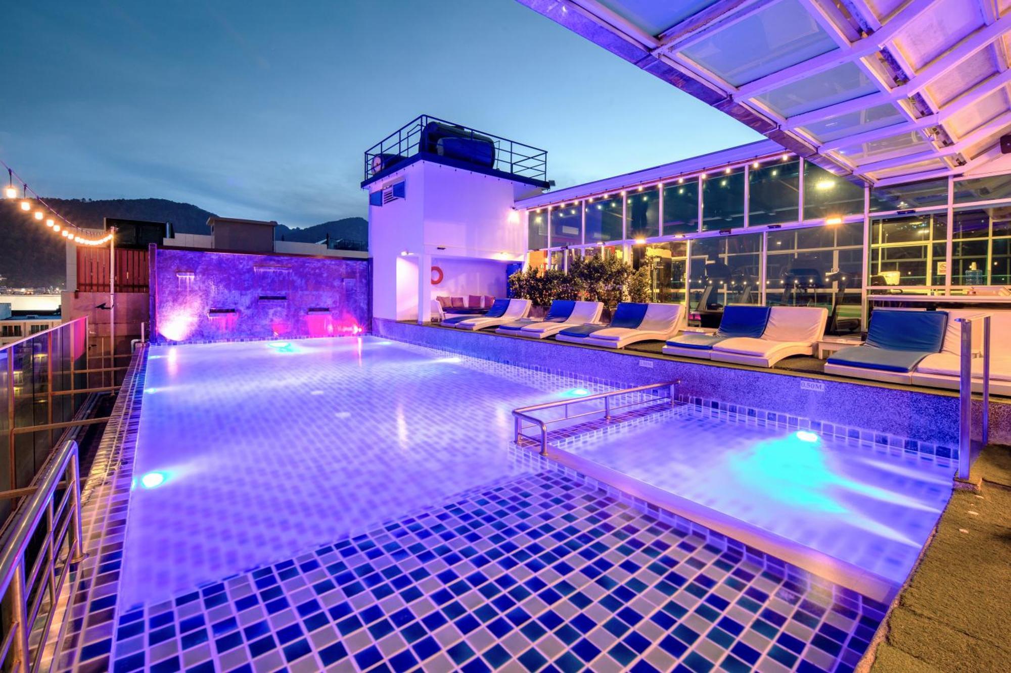 Sira Grande & 4*