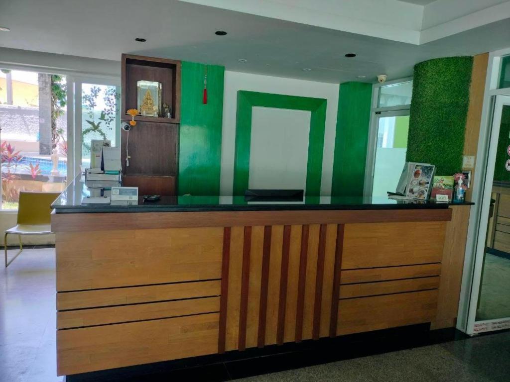 Phuket Ecozy Hotel 2*