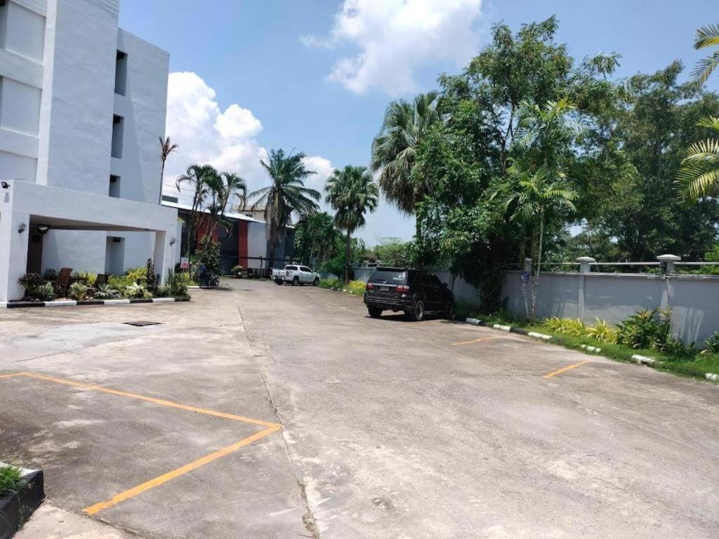 Phuket Ecozy Hotel