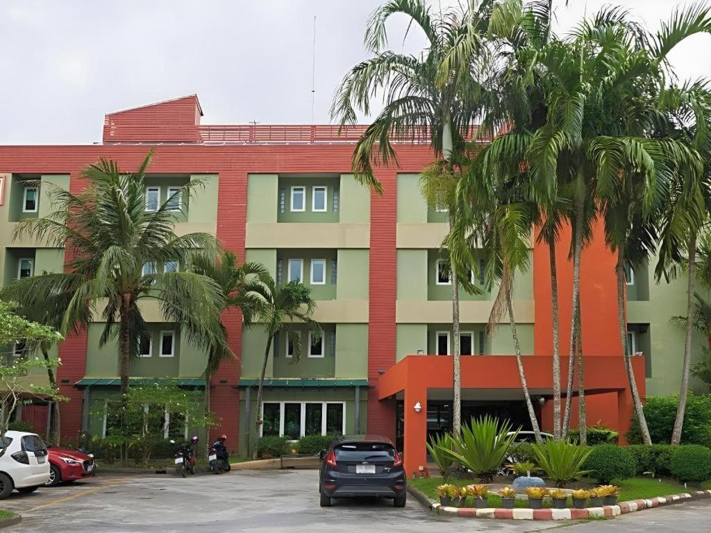 Hotel Phuket Ecozy