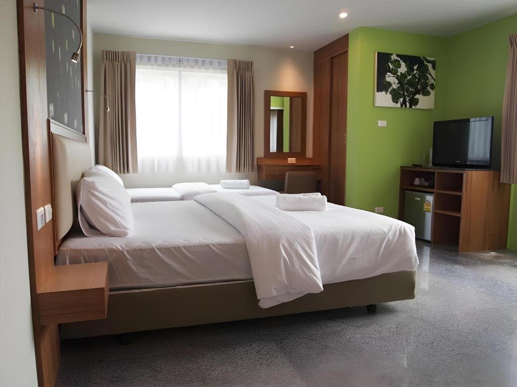 Hotel Phuket Ecozy
