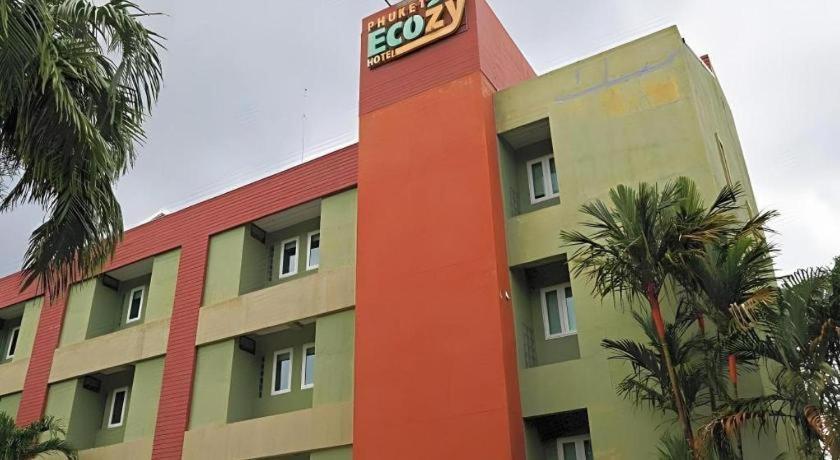 Phuket Ecozy Hotel