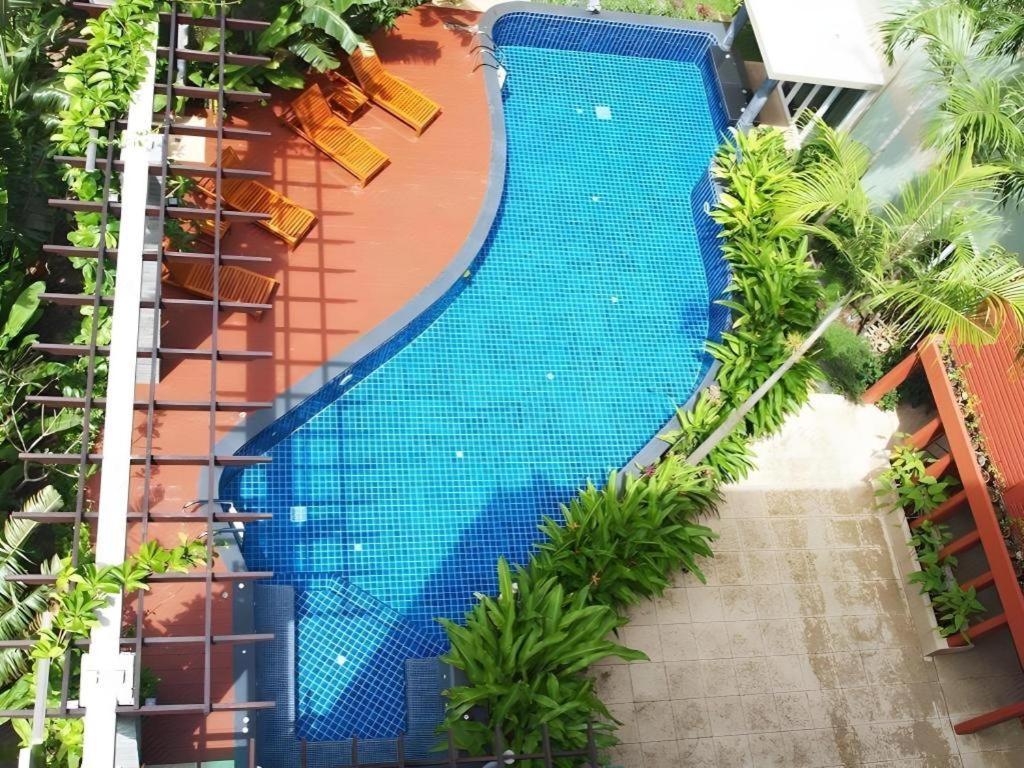 Phuket Ecozy Hotel
