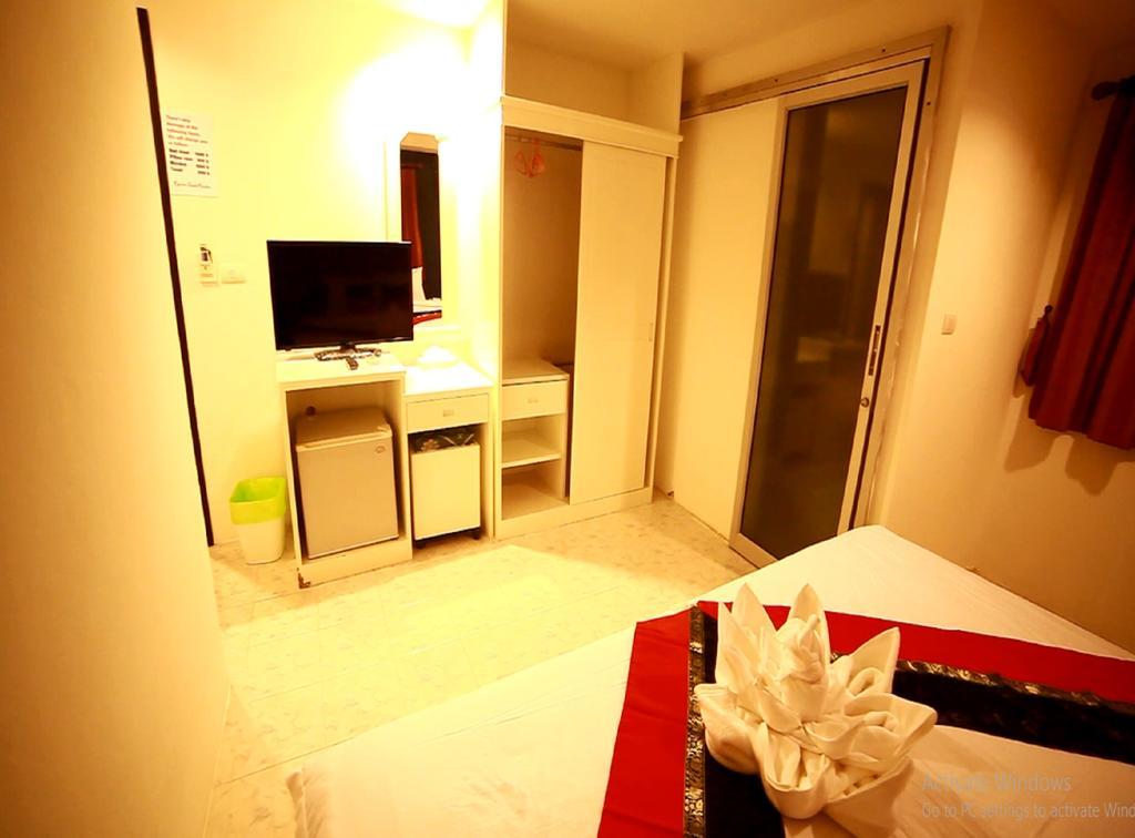Rayaan Oriental & Restaurant Guest house *