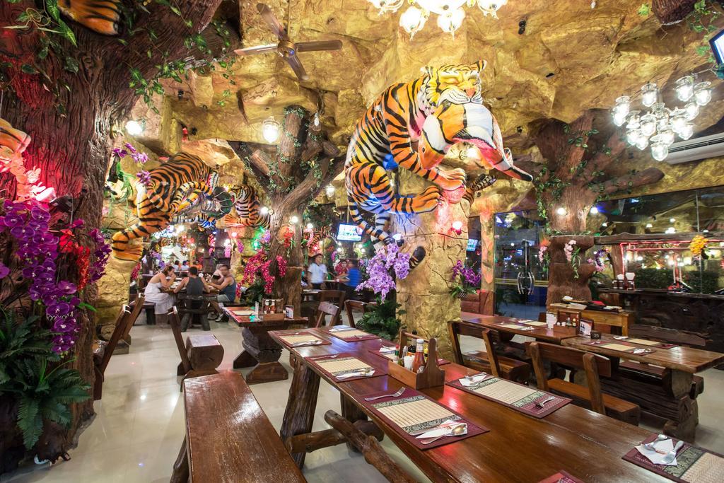 Tiger Hotel