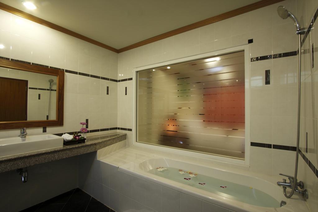 Hotel Blue Club & Patong