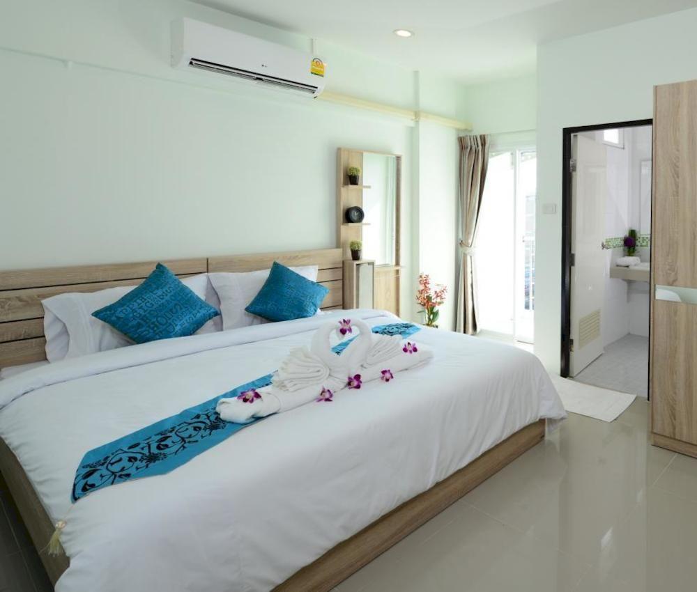 Hotel Oyo 1078 Enrich Boutique Place