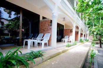 Hotel Baan Pron Phateep