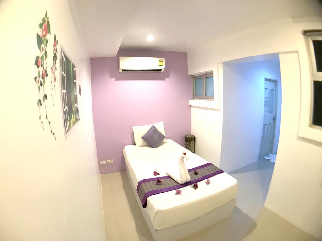 Hotel The