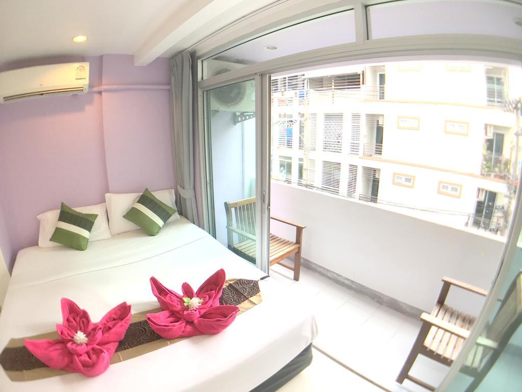 Hotel The 2*