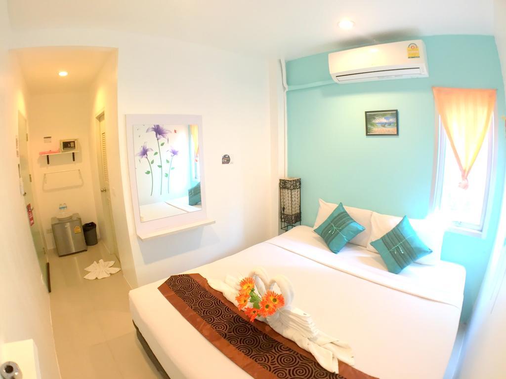 Hotel The 2*