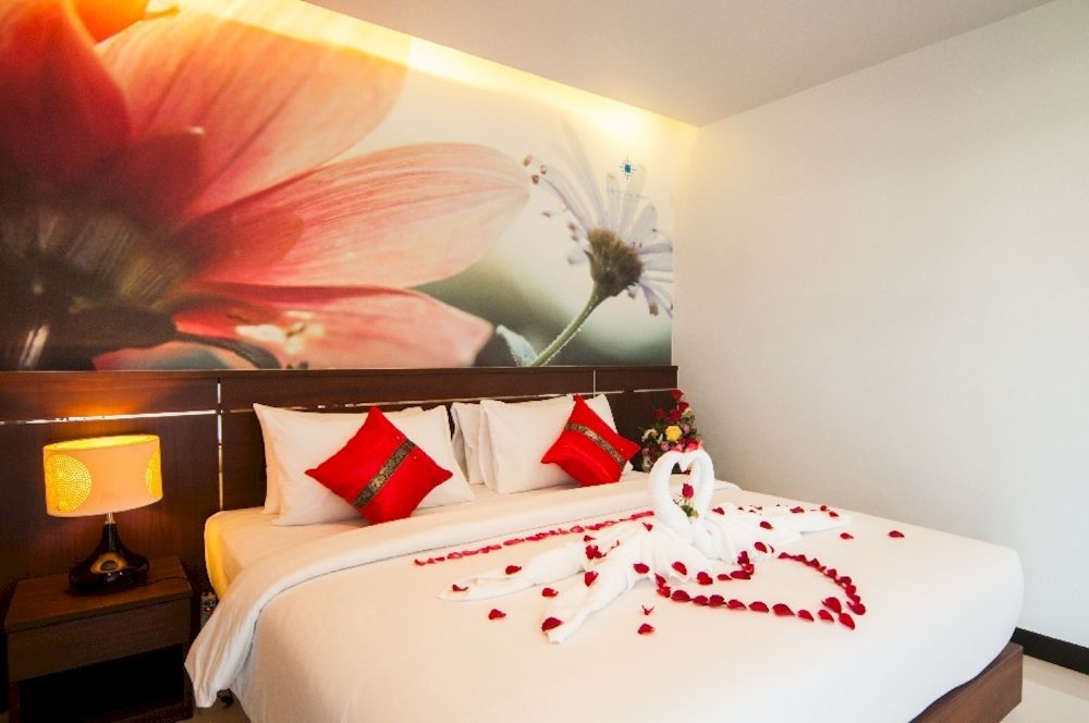 The Crystal 3* Patong