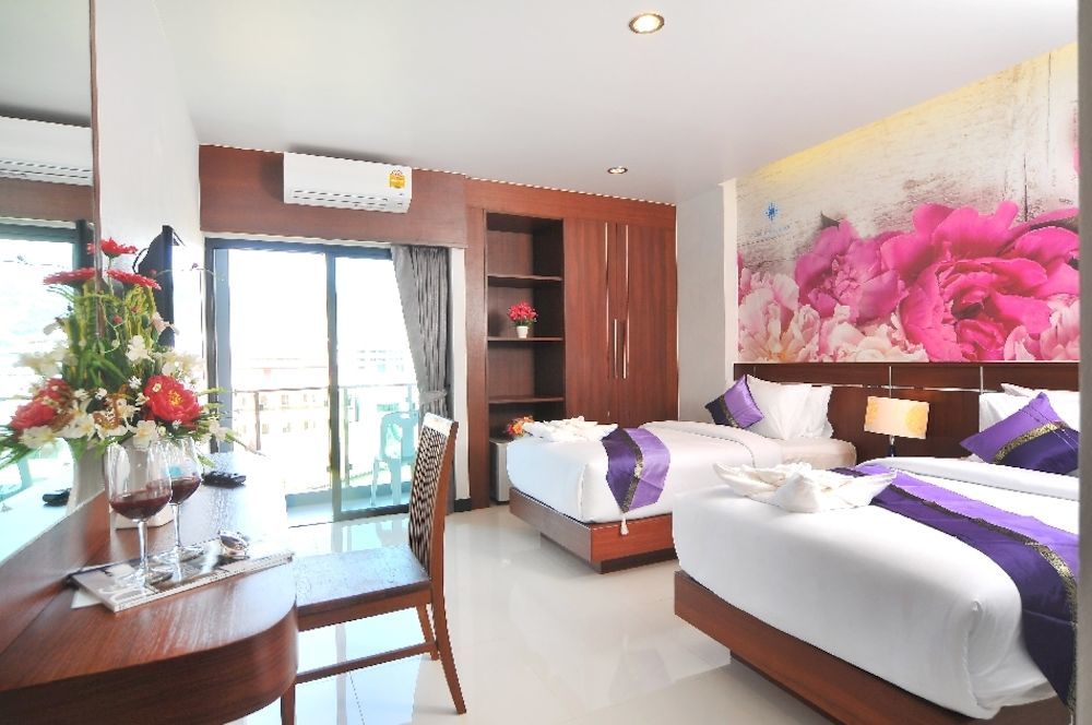 The Crystal Hotel 3*