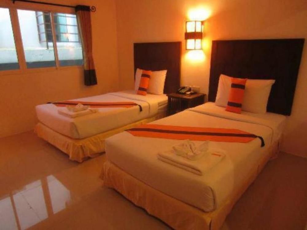 Hotel Oyo 126 Station House Patong