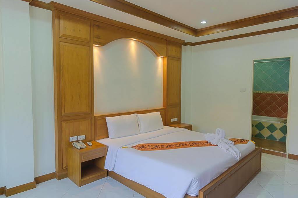 Magnific Hotel 2*
