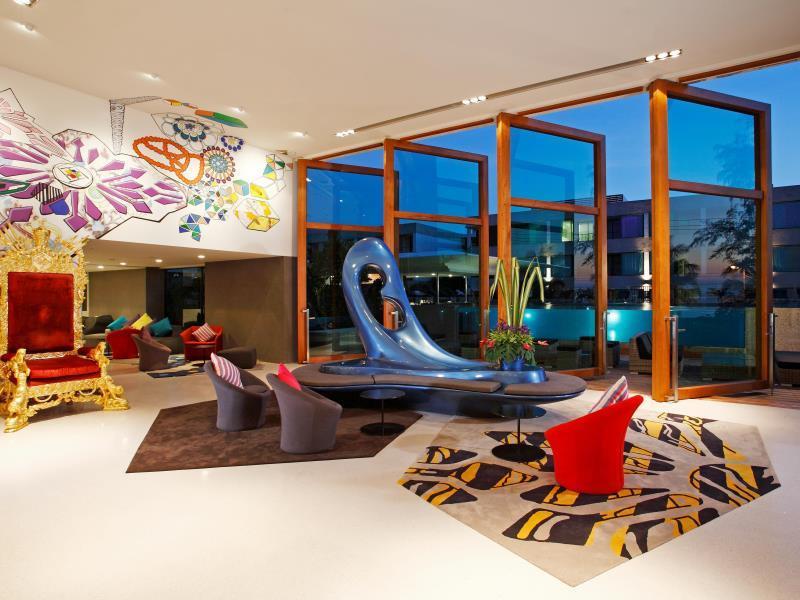 B - Lay Tong Hotel 4*