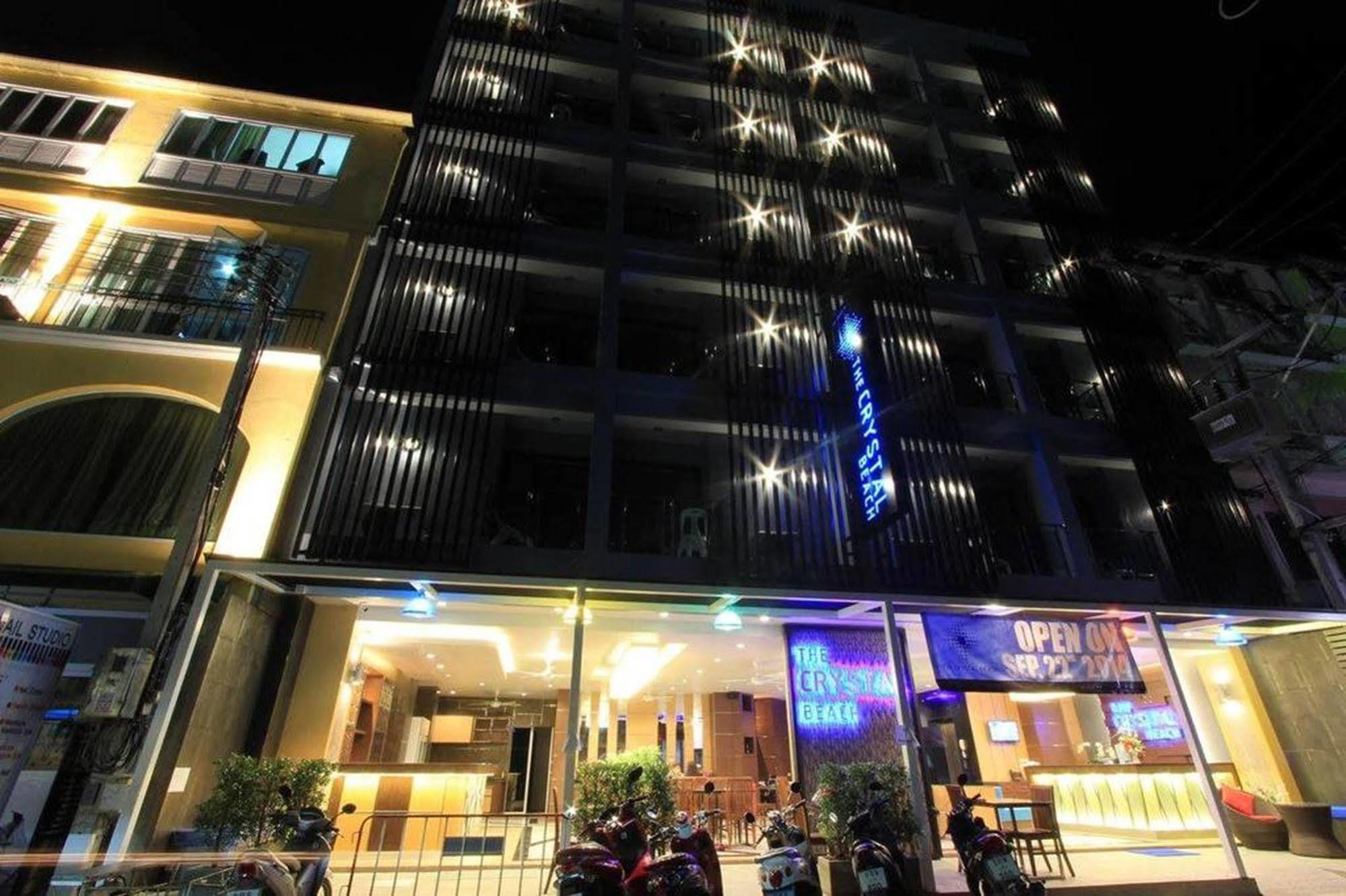 Hotel The Crystal Patong