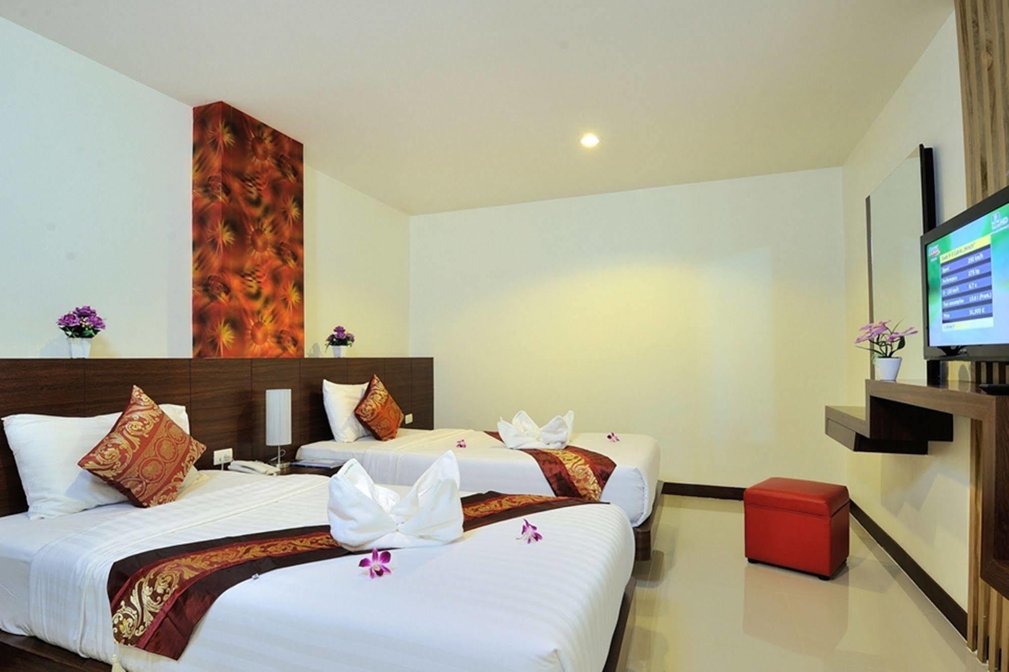 Pimrada Hotel 3*