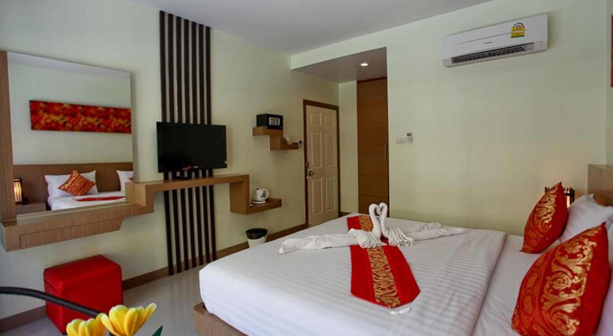 Pimrada Hotel 3*