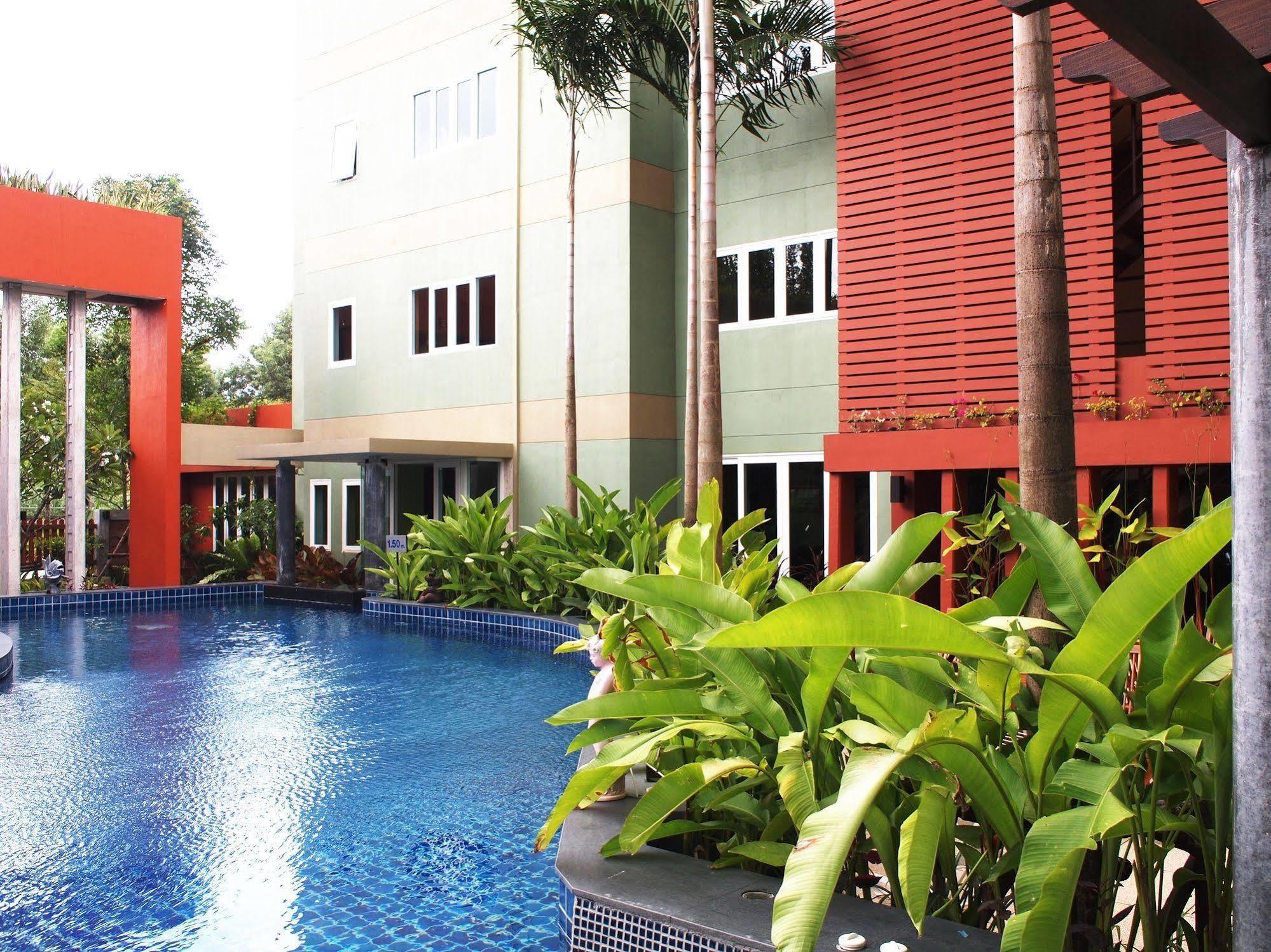 Phuket Ecozy 2* Patong