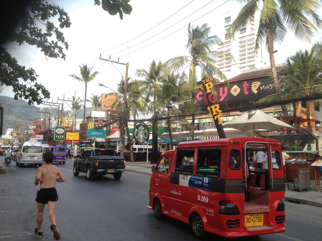 Tree Hug Hotel Patong