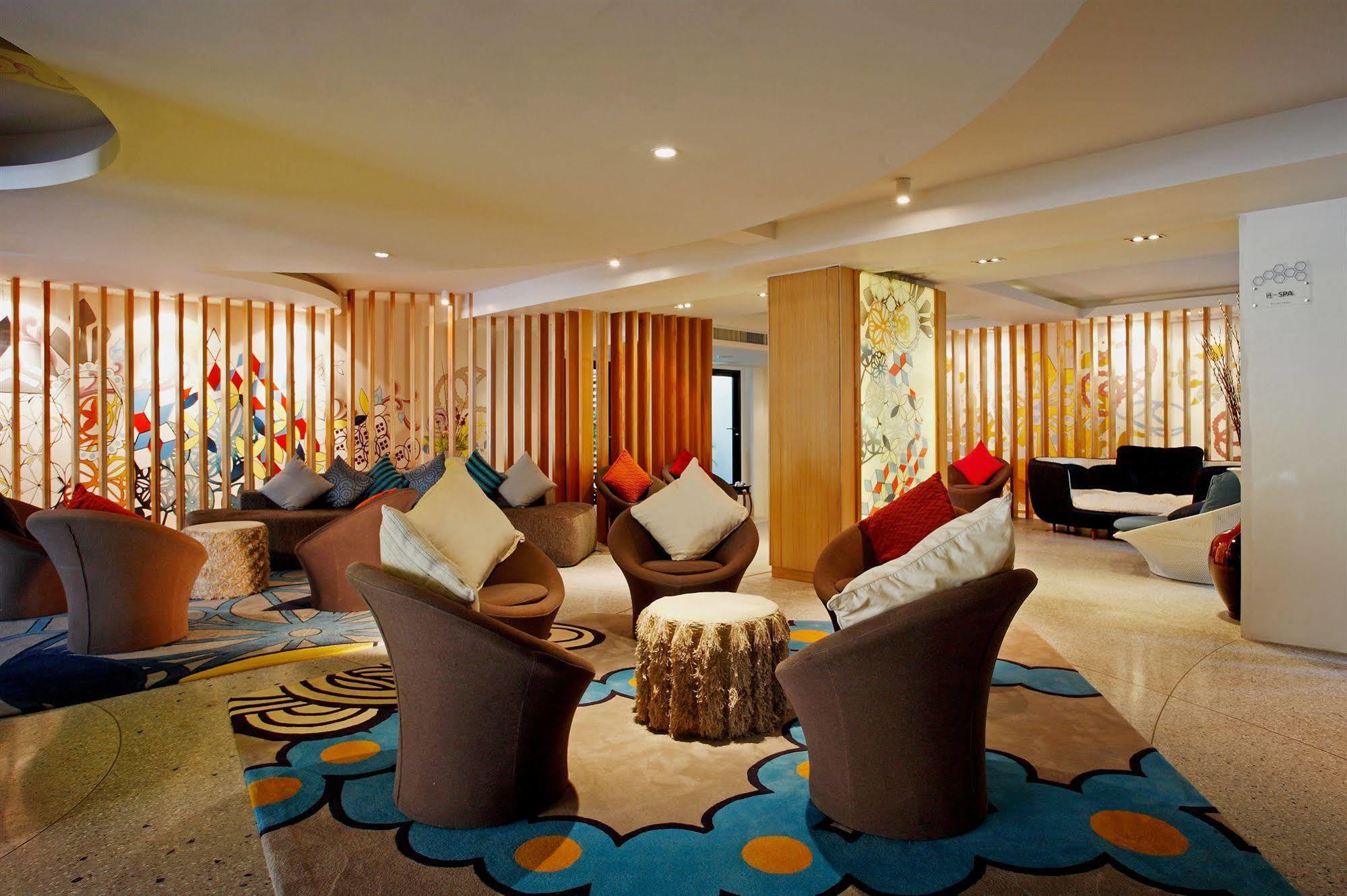 B - Lay Tong Hotel 4*