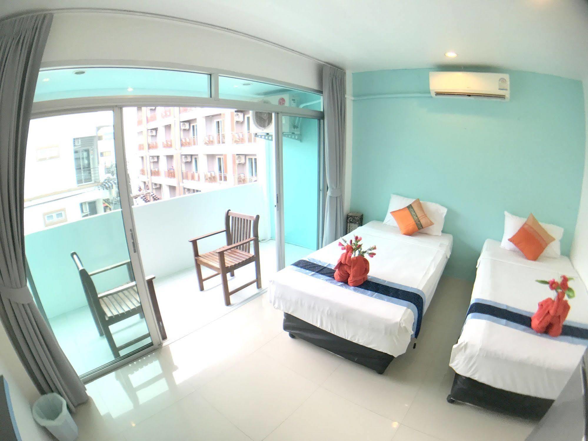 The Hotel 2*