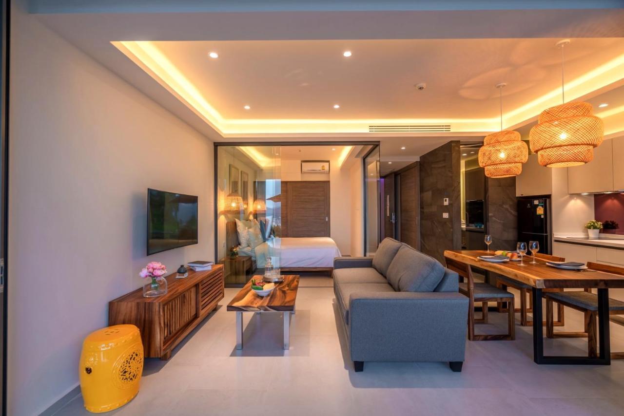 Heights Hotel