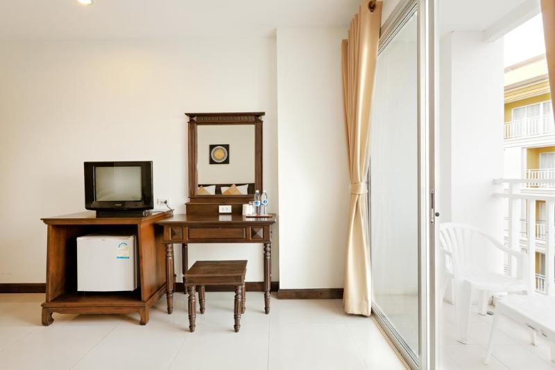 Garden Phuket Hotel 3*