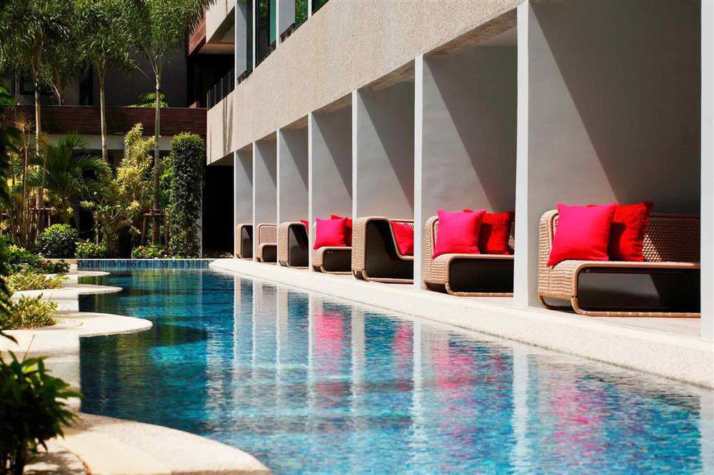 B - Lay Tong Hotel