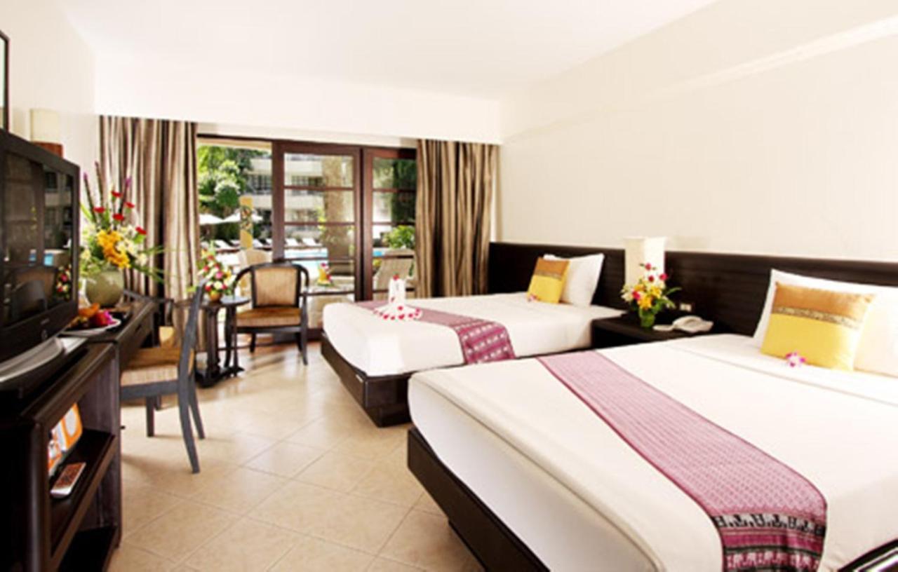 Resort Thara & 4*