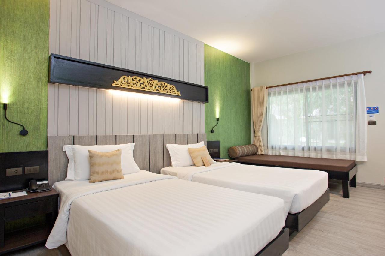 Resort Deevana & 4*