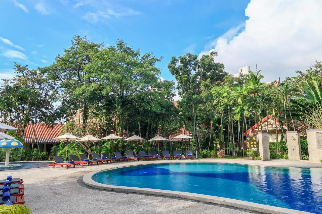 Resort Deevana &