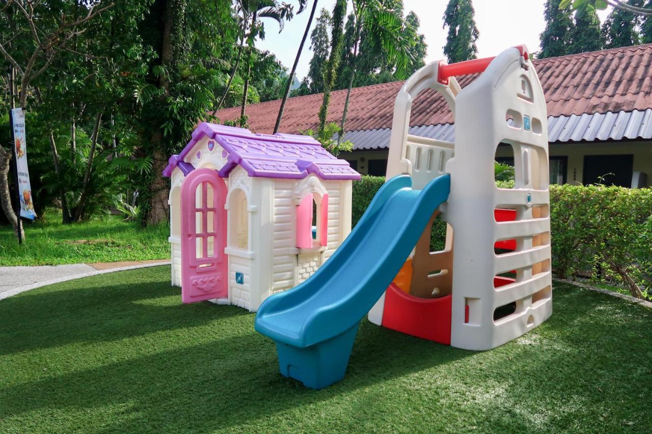 Resort Deevana &
