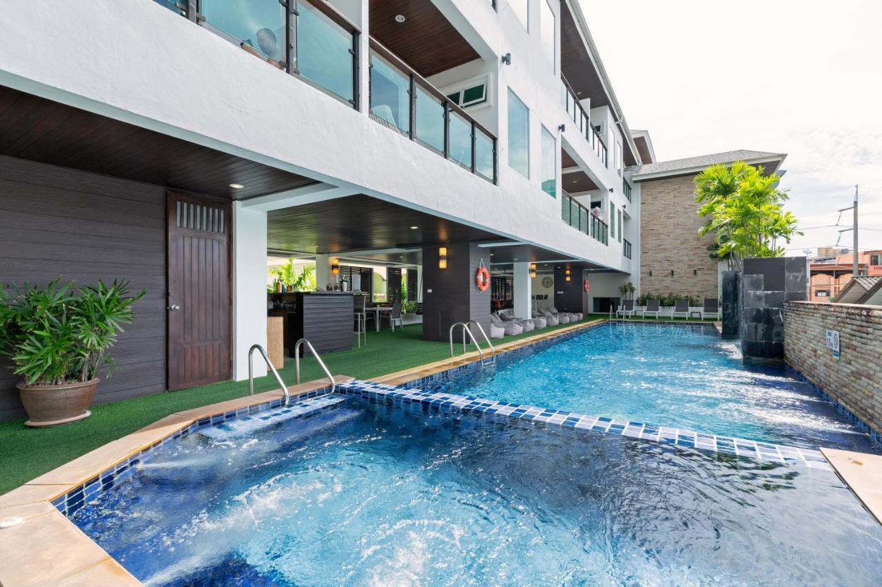 Hotel Baramee Resortel Patong